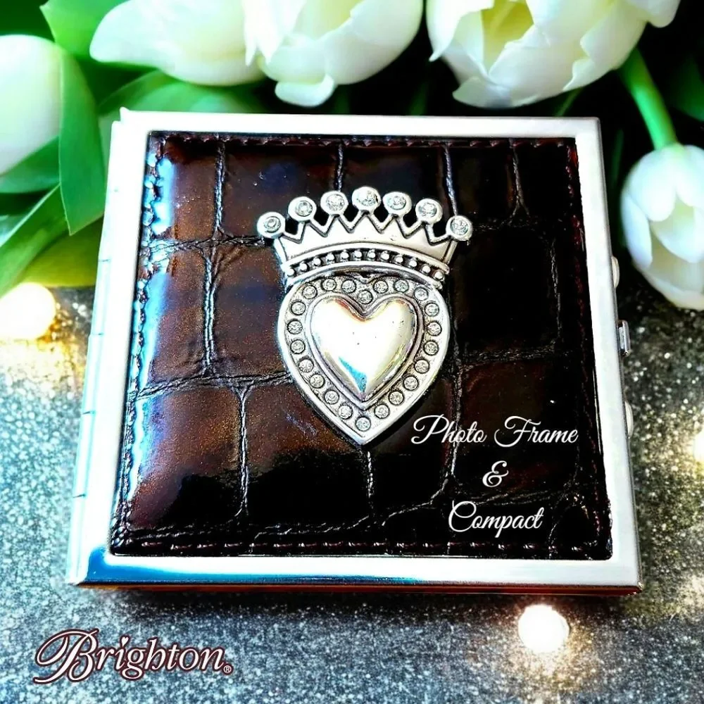 ❌️SOLD❌️BRIGHTON Silver, Leather, And Crystal Photo Frame Compact - Picture 1 of 9